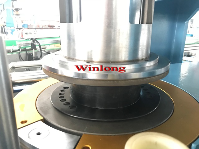 P66全自動成圈成盤繞膜機(jī)圖片4修改.jpg